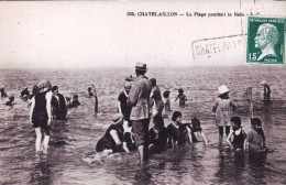 17 - Charente Maritime -  CHATELAILLON - PLAGE -  La Plage Pendant Le Bain - Châtelaillon-Plage