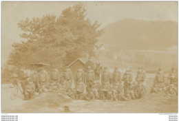 CARTE PHOTO SOLDATS EN MANOEUVRES - Autres & Non Classés