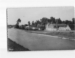 MARSEILLES LES AUBIGNY : Le Canal Latéral à La Loire, Le Petit Bief - Très Bon état - Autres & Non Classés