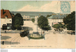 TROYES LA GARE ET LE MONUMENT DES ENFANTS DE L'AUBE AVEC TRAMWAY - Troyes