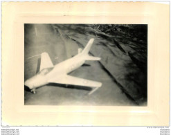 PHOTOGRAPHIE AVION POSE AU SOL FORMAT  11 X 8 CM - Luftfahrt