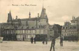  58 - NEVERS -  LA PLACE CARNOT - Nevers