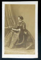 Disdéri Circa 1860/70 Photographie Albuminée - Femme Bourgeoise Grande Tenue - Photographe S.M. L' Empereur CDV18B - Alte (vor 1900)