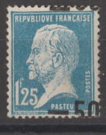 TRRR VARIETE SURCHARGE à CHEVAL VERTICALEMENT Sur N°222 Neuf** - Used Stamps