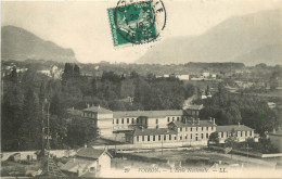 38 - VOIRON - L'ECOLE NATIONALE - Voiron