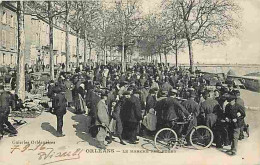 45 - Orléans - Le Marché Aux Puces - Animée - Vélo - CPA - Voir Scans Recto-Verso - Orleans