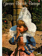 Folklore - Costumes - Bretagne - Fillette En Costume De Fouesnant - CPM - Voir Scans Recto-Verso - Costumes