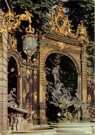 54 - Nancy - La Place Stanislas - Grilles En Fer Forgé De Jean Lamour - La Fontaine De Nepture - CPM - Voir Scans Recto- - Nancy