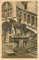 THEME CHATEAU  LA DOUCE FRANCE  CHATEAU DE PIERREFONDS  STATUE DU DUC D'ORLEANS - Castillos