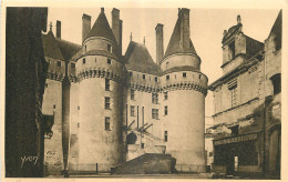 LA DOUCE FRANCE  CHATEAUX DE LA LOIRE  CHATEAU DE LANGAIS - Castles