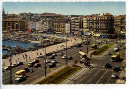 CPSM Dentelée 10.5 X 15 Bouche-du-Rhône MARSEILLE Un Coin Du Vieux Port Et Le Quai Des Belges - Alter Hafen (Vieux Port), Saint-Victor, Le Panier