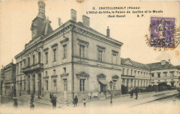 86  CHATELLERAULT  L'HOTEL DE VILLE LE PALAIS DE JUSTICE ET LE MUSEE  A.P. - Chatellerault