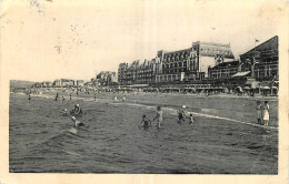 14  CABOURG  LA PLAGE A MAREE HAUTE - Cabourg