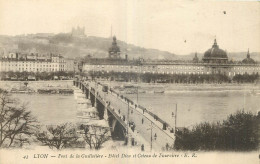 69  LYON   PONT  DE LA GUILLOTIERE  HOTEL DIEU ET COTEAU DE FOURVIERE   B.F. Paris - Andere & Zonder Classificatie