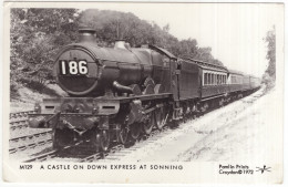 M129 -  A Castle Down Express At Sonning - Steamlocomotive 186 - (U.K.) - Trains