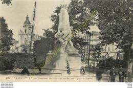 17.  LA ROCHELLE .  Monument Des Soldats Et Marins Morts Pour La Patrie . - La Rochelle
