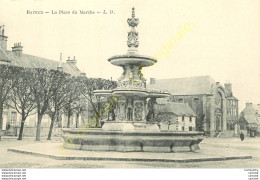 14.  BAYEUX .   La Place Du Marché . - Bayeux