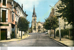 03.  CUSSET .  Avenue Général De Gaulle . Eglise Au Fond . - Other & Unclassified