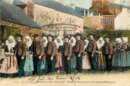 LES MARIAGES DE PLOUGASTEL DAOULAS - DEFILE DE MARIES APRES LA CEREMONIE RELIGIEUSE - Costumes