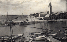 Le Grau Du Roi La Plage Et Le Port - Le Grau-du-Roi