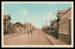 * ESSIGNY LE GRAND * GRANDE ROUTE * ANIMEE * COLORISEE * CYCLISTES * EDIT. REANT - Saint Quentin