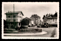 74 - ANNEMASSE - PLACE DE LA GARE ET LES HOTELS - Annemasse