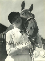 CAVALIERE Et SON CHEVAL Vers 1935 Grande Photo 24 X 17 Cm équitation Hippisme - Otros & Sin Clasificación