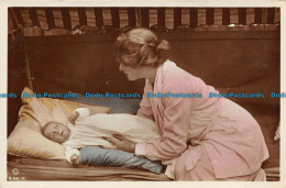 R125438 Miss Gladys Cooper And Baby John. Rotary. RP - World