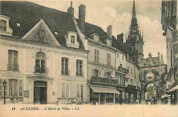 89 - Auxerre - L'Hotel De Ville - Animée - CPA - Voir Scans Recto-Verso - Auxerre