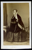 Disdéri Circa 1860/70 Photographie Albuminée - Femme Robe à Crinoline  - Photographe S.M. L' Empereur CDV18B - Old (before 1900)