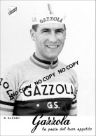 PHOTO CYCLISME REENFORCE GRAND QUALITÉ ( NO CARTE ), SERGIO ALZANI TEAM GAZZOLA 1963 - Wielrennen