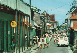 - SEYCHELLES. - MAHE. - Market Street, Victoria - Stamp - Scan Verso - - Seychelles