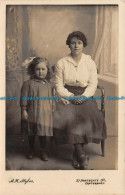 R126473 Old Postcard. Woman With Daughter. A. H. Styles - World