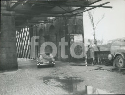 70s ORIGINAL AMATEUR PHOTO FOTO PONTEVEDRA AUSTIN COCHE CAR VALENÇA MINHO PORTUGAL TUY GALICIA ESPANA SPAIN AT351 - Cars