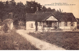 LES MESNULS Par Montfort L'Amaury - La Chaumière Russe - Très Bon état - Andere & Zonder Classificatie