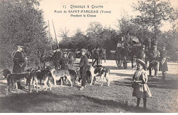 Forêt De SAINT FARGEAU - Chasses à Courre - Pendant La Chasse - Très Bon état - Saint Fargeau