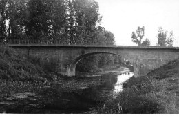 LA GREVE SUR LE MIGNON - Le Pont - Très Bon état - Other & Unclassified