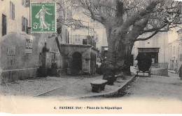 FAYENCE - Place De La République - état - Fayence