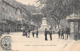 HYERES - La Place De La Rade Et La Statue Massillon - état - Hyeres