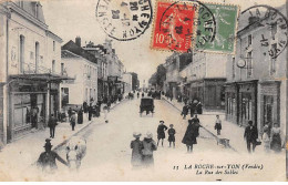 LA ROCHE SUR YON - La Rue Des Sables - Très Bon état - La Roche Sur Yon