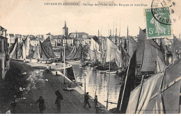 LES SABLES D'OLONNE - Séchage Des Voiles Sur Les Barques Au Mouillage - Très Bon état - Sables D'Olonne