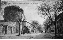 APT - Boulevard National Et Tour De L'Hopital - Très Bon état - Apt