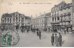 POITIERS - La Place D'Armes Et Le Théâtre - Très Bon état - Poitiers