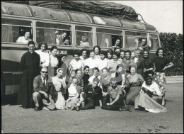 60s REAL PHOTO FOTO SPANISH AUTOBUS JULIÀ AUTOCARRO PAU FRANCE Auto BUS OLDTIMER AT520 - Auto's