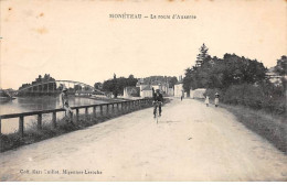 MONETEAU - La Route D'Auxerre - Très Bon état - Moneteau