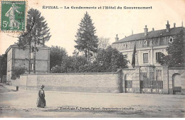 EPINAL - La Gendarmerie Et L'Hôtel Du Gouvernement - Très Bon état - Epinal