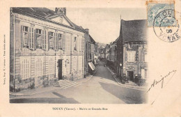 TOUCY - Mairie Et Grande Rue - Très Bon état - Toucy