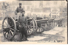 LYON - Guerre 1914 - Canons Pris Aux Allemands, Exposés A  LYON - Place Des Terreaux - état - Andere & Zonder Classificatie