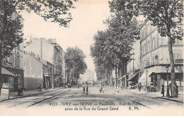 IVRY SUR SEINE - Petit Ivry - Rue De Paris Prise De La Rue Du Grand Gord - Très Bon état - Ivry Sur Seine