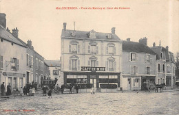 MALESHERBES - Place Du Martroy Et Cour Des Poissons - Très Bon état - Malesherbes
